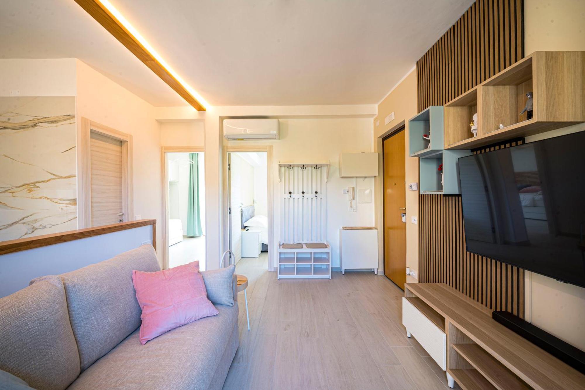 Ritz Apartment *