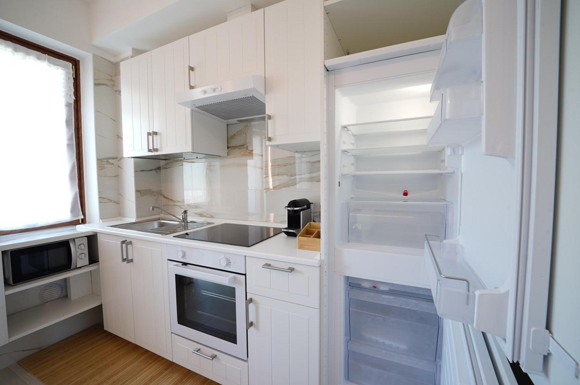 Ritz Apartment *